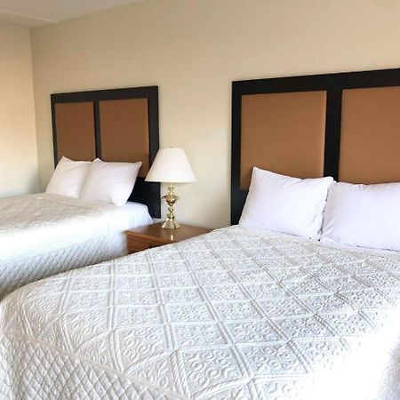 7 Days Inn Niagara Falls ナイアガラ・フォールズ エクステリア 写真