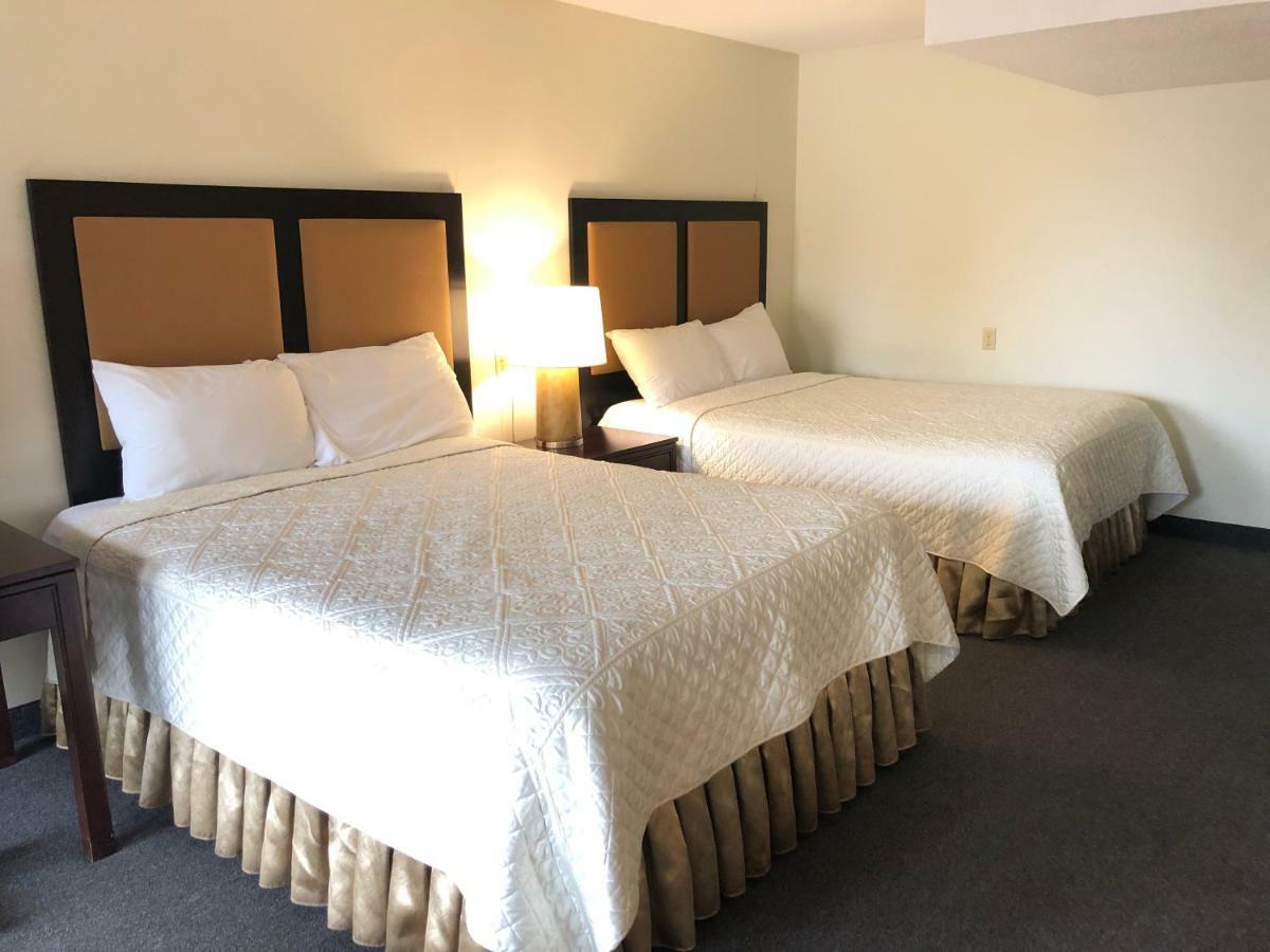 7 Days Inn Niagara Falls ナイアガラ・フォールズ エクステリア 写真