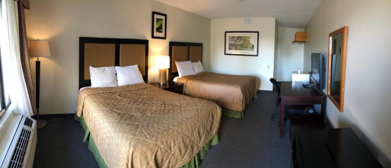 7 Days Inn Niagara Falls ナイアガラ・フォールズ エクステリア 写真